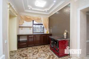 Дом 149м², 3-этажный, на длительный срок,