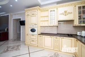 Дом 149м², 3-этажный, на длительный срок,