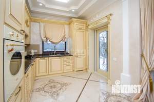 Дом 149м², 3-этажный, на длительный срок,