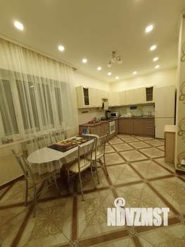 Дом 290м², 3-этажный, посуточно,