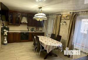 Дом 160м², 2-этажный, посуточно,