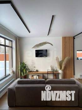 Дом 199м², 2-этажный, участок 9 сот.