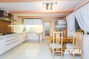 Дом 321м², 2-этажный, участок 9 сот.