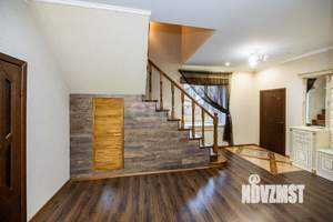 Дом 250м², 2-этажный, участок 7 сот.  