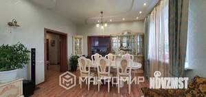 Коттедж 274м², 2-этажный, участок 7 сот.  