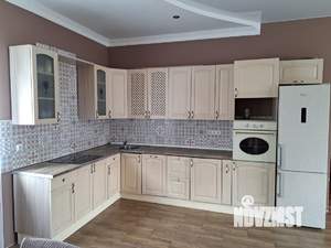 Коттедж 199м², 3-этажный, участок 6 сот.  