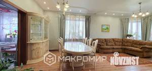 Коттедж 274м², 2-этажный, участок 7 сот.  