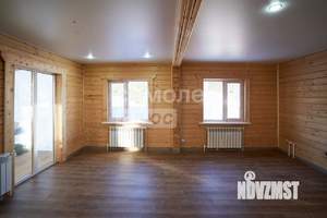 Дом 100м², 2-этажный, участок 6 сот.  