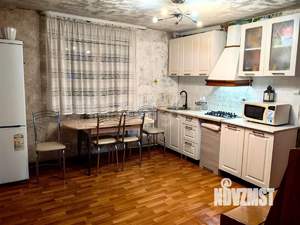 Дом 130м², 2-этажный, участок 6 сот.  