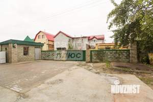 Дом 220м², 3-этажный, участок 6 сот.  