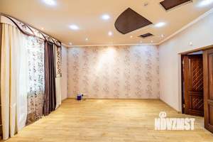 Дом 150м², 2-этажный, участок 6 сот.  