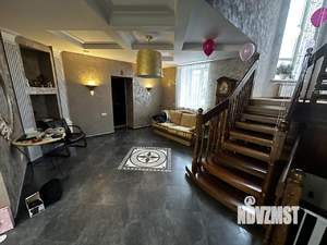 Коттедж 452м², 4-этажный, участок 6 сот.  