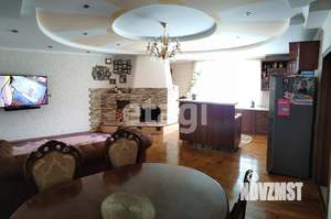 Дом 250м², 2-этажный, участок 6 сот.  