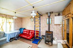 Дом 20м², 2-этажный, участок 5 сот.  