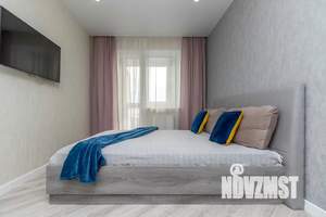 1-к квартира, посуточно, 40м2, 19/30 этаж