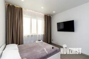 Студия квартира, посуточно, 36м2, 2/16 этаж