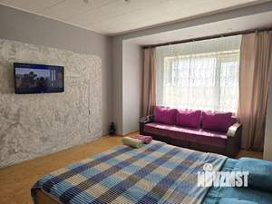 1-к квартира, посуточно, 50м2, 1/1 этаж