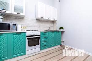 1-к квартира, посуточно, 38м2, 7/17 этаж