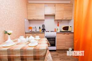 1-к квартира, посуточно, 43м2, 1/1 этаж