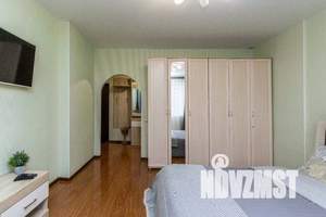 1-к квартира, посуточно, 42м2, 5/20 этаж