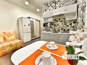 Студия квартира, посуточно, 30м2, 10/17 этаж