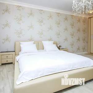 3-к квартира, посуточно, 85м2, 1/1 этаж