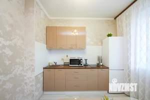 1-к квартира, посуточно, 42м2, 3/16 этаж