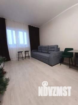 Студия квартира, посуточно, 33м2, 14/17 этаж