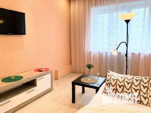 1-к квартира, посуточно, 43м2, 8/17 этаж