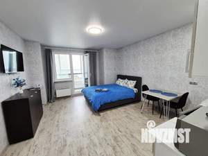 Студия квартира, посуточно, 35м2, 10/25 этаж