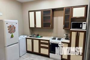 1-к квартира, посуточно, 42м2, 7/17 этаж