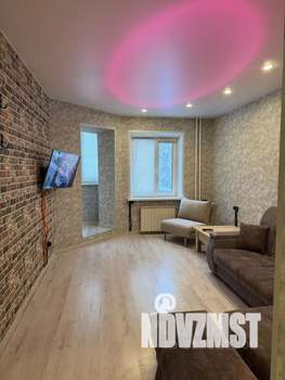 1-к квартира, посуточно, 42м2, 2/9 этаж
