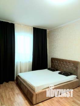 Студия квартира, посуточно, 33м2, 6/18 этаж