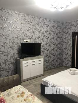 1-к квартира, посуточно, 43м2, 2/16 этаж