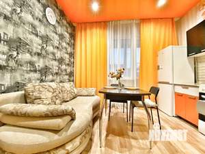 1-к квартира, посуточно, 42м2, 1/1 этаж