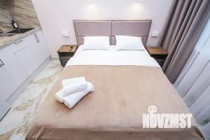 Студия квартира, посуточно, 25м2, 1/18 этаж