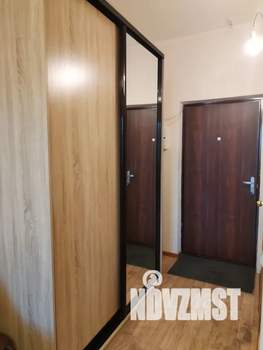 Студия квартира, посуточно, 30м2, 1/17 этаж