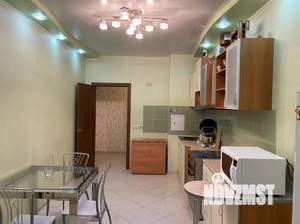 2-к квартира, посуточно, 75м2, 1/1 этаж