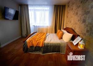 1-к квартира, посуточно, 39м2, 2/9 этаж