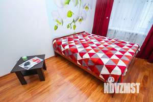 2-к квартира, посуточно, 70м2, 4/9 этаж