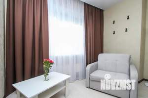 1-к квартира, посуточно, 44м2, 4/9 этаж