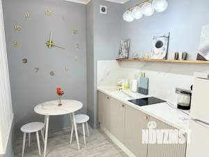 Студия квартира, посуточно, 37м2, 4/25 этаж