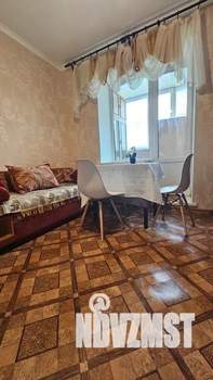 1-к квартира, посуточно, 45м2, 1/9 этаж