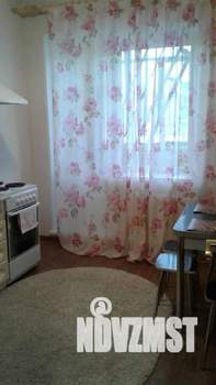 1-к квартира, посуточно, 40м2, 6/9 этаж