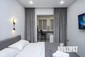 Студия квартира, посуточно, 25м2, 1/18 этаж