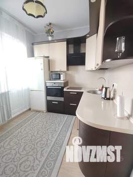 1-к квартира, посуточно, 36м2, 8/17 этаж