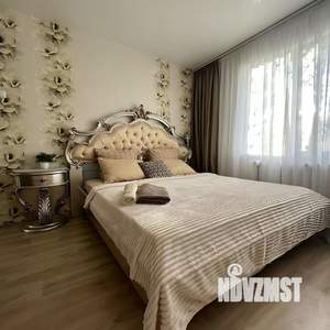 1-к квартира, посуточно, 40м2, 1/1 этаж