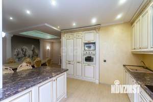 3-к квартира, на длительный срок, 101м2, 5/5 этаж