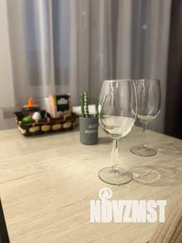 Студия квартира, посуточно, 40м2, 9/12 этаж