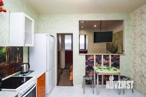 Студия квартира, посуточно, 30м2, 10/17 этаж